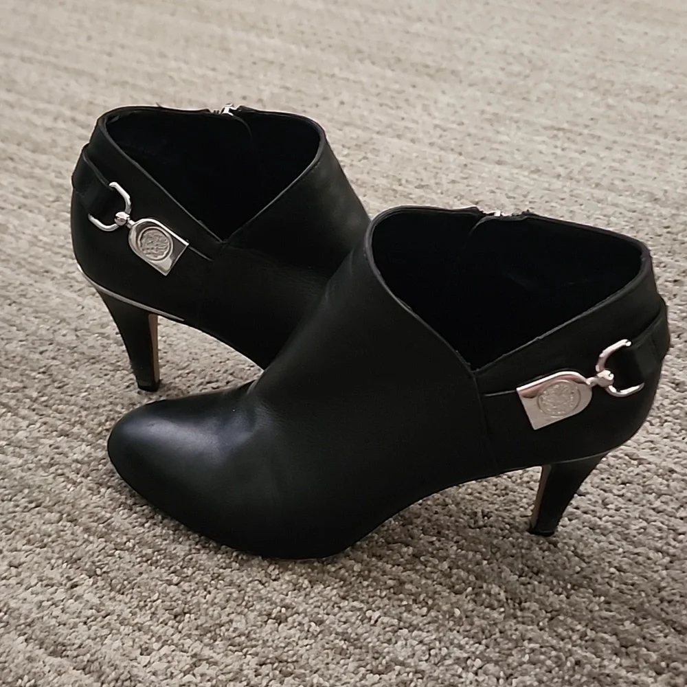 Vince Camuto Vesela Dress Booties Size 7.5